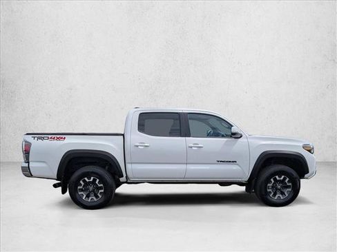Certified 2023 Toyota Tacoma TRD Off-Road w/ Black Out Package (TMS) AWD/4WD image 4