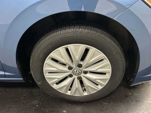 Used 2019 Volkswagen Jetta S image 8