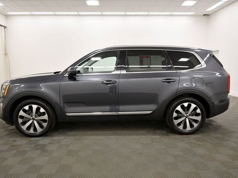 Certified 2021 Kia Telluride EX w/ EX Premium Package AWD/4WD image 4
