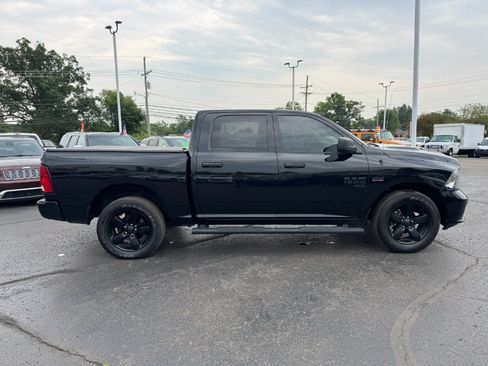 Used 2019 RAM 1500 Express w/ Wheel & Sound Group AWD/4WD image 6