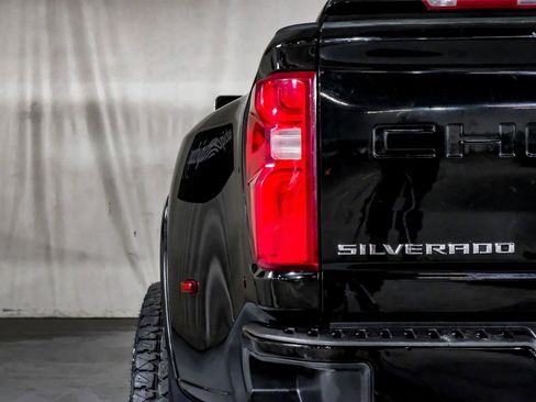 Used 2024 Chevrolet Silverado 3500 LTZ w/ LTZ Convenience Package image 42