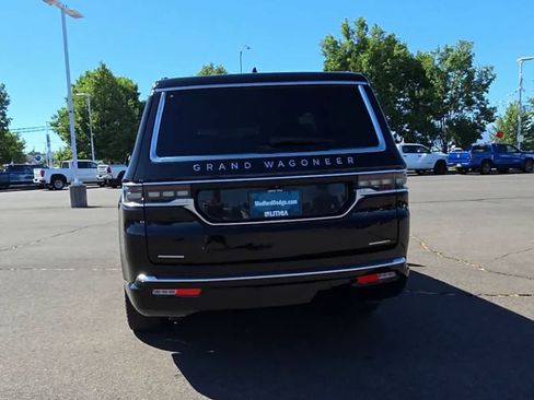 Used 2022 Jeep Grand Wagoneer Series II AWD/4WD image 7
