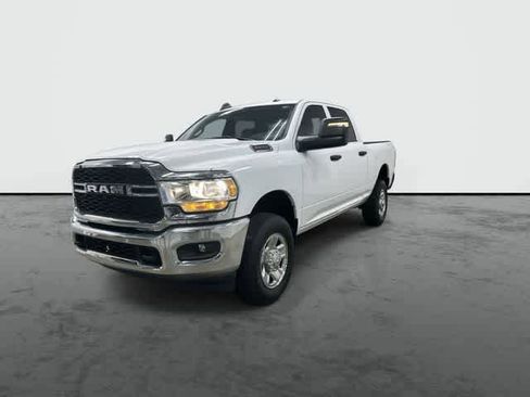 Used 2023 RAM 2500 Tradesman w/ Chrome Appearance Group image 7