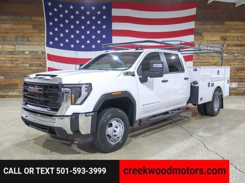 Used 2024 GMC Sierra 3500 Pro image 1