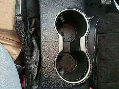 Used 2017 Ford Mustang Shelby GT350 RWD image 25