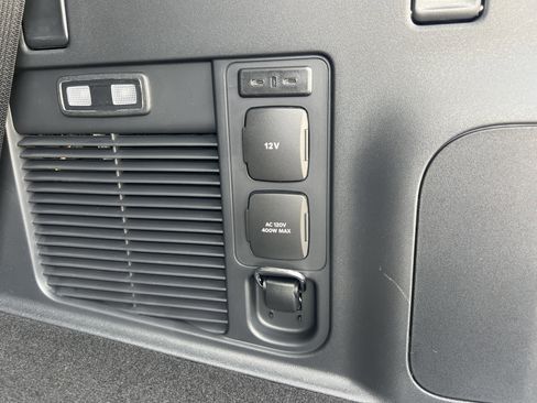 New 2025 Lincoln Navigator Reserve image 30