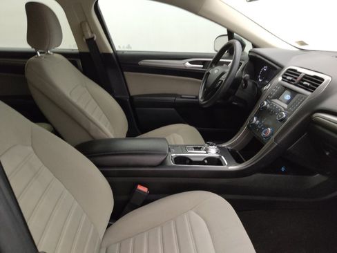Used 2020 Ford Fusion S image 21