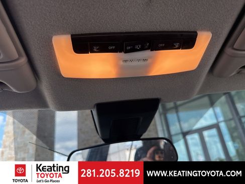 Used 2020 Nissan Kicks SV FWD image 15