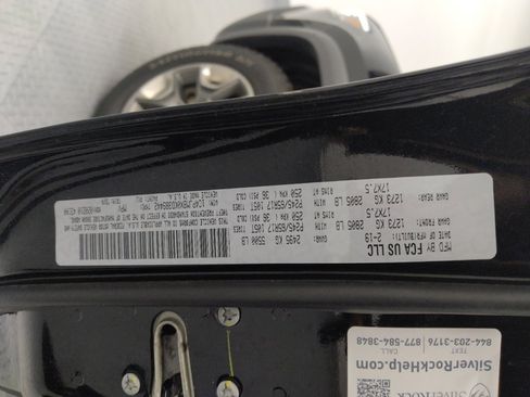 Used 2019 Jeep Cherokee Trailhawk w/ Cold Weather Group image 33