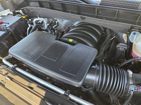 Used 2024 GMC Sierra 1500 Denali w/ Technology Package AWD/4WD image 18