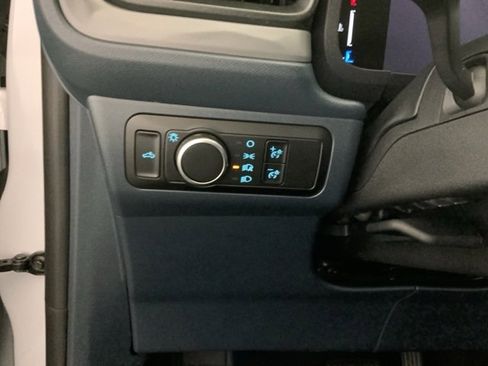 New 2026 Ford Maverick XL image 18