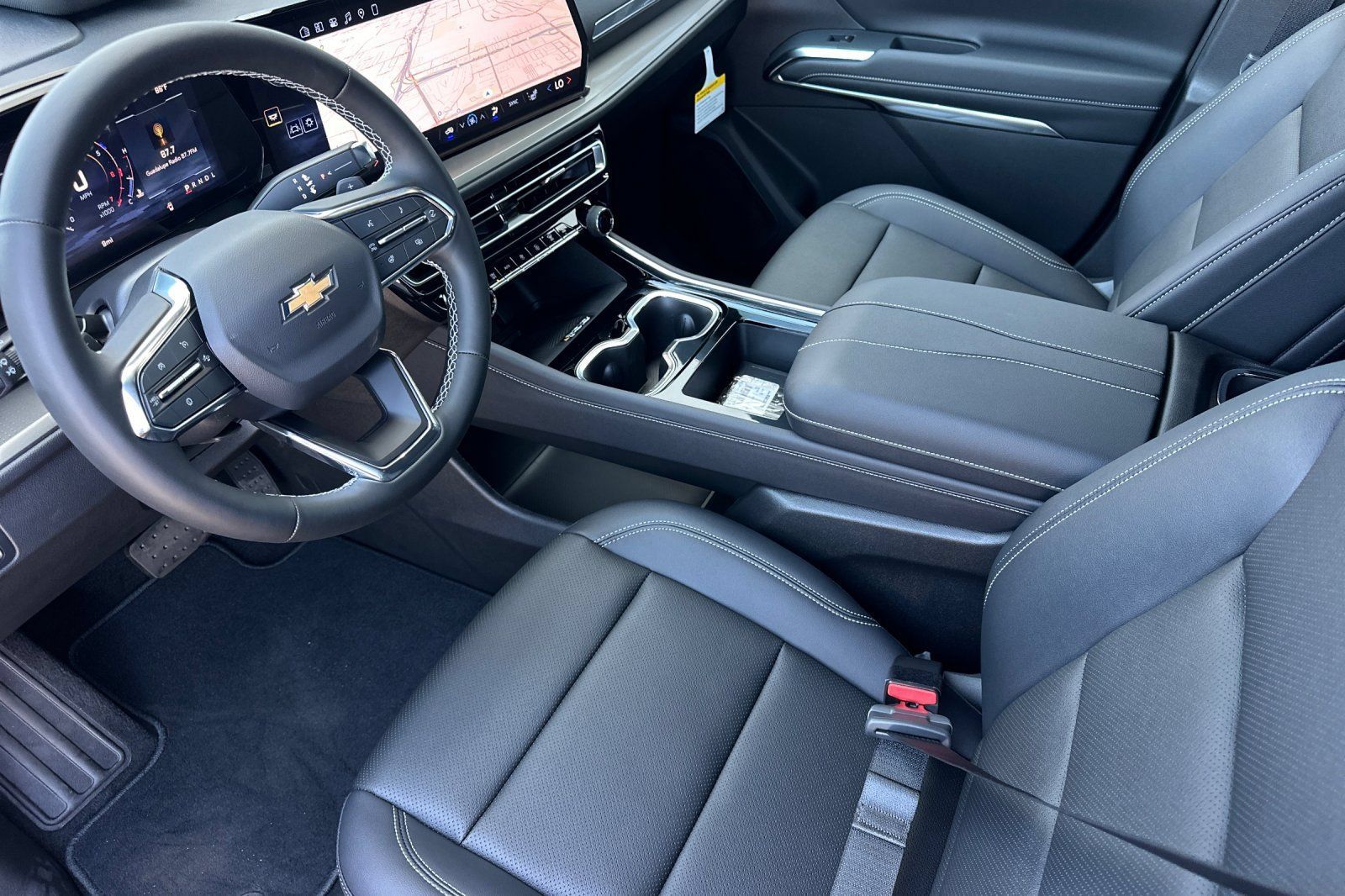 New 2026 Chevrolet Traverse LT FWD image 10