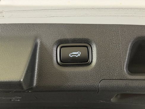 Used 2019 Hyundai Santa Fe Limited image 17