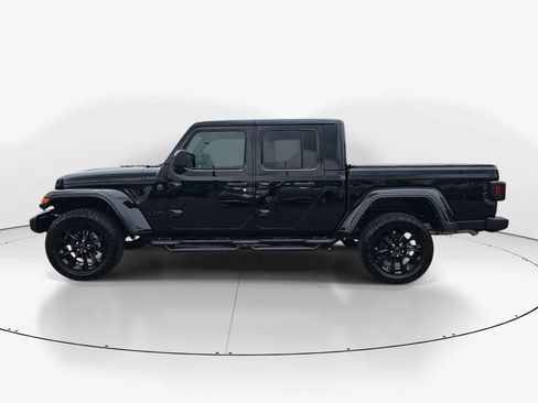 Used 2025 Jeep Gladiator Sport AWD/4WD image 10