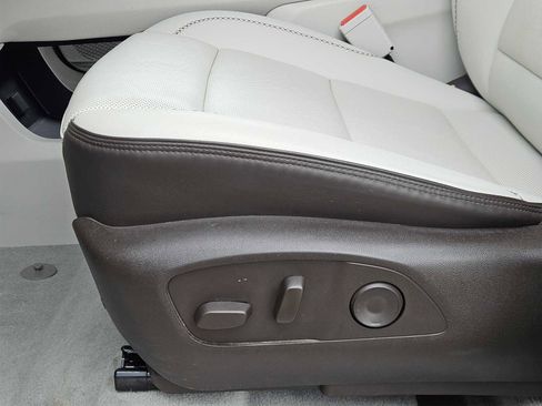 Used 2024 GMC Acadia Denali w/ Super Cruise Package image 22