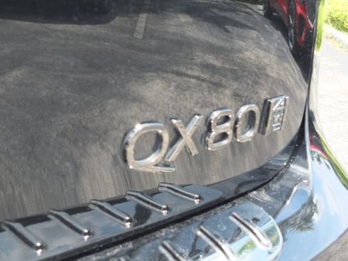 Used 2025 INFINITI QX80 Autograph w/ Autograph Exterior Package AWD/4WD image 14