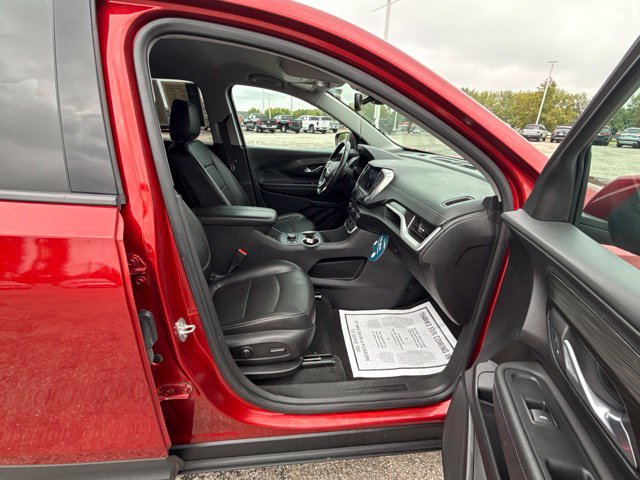 Certified 2022 GMC Terrain SLT AWD/4WD image 32