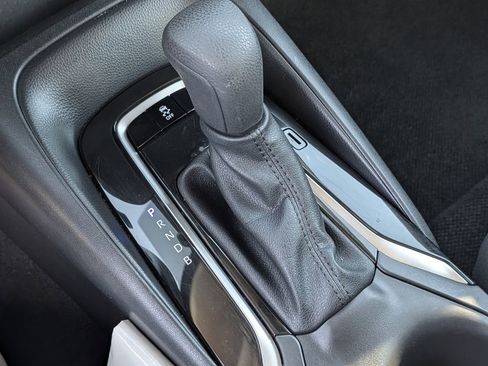 Used 2023 Toyota Corolla LE image 19