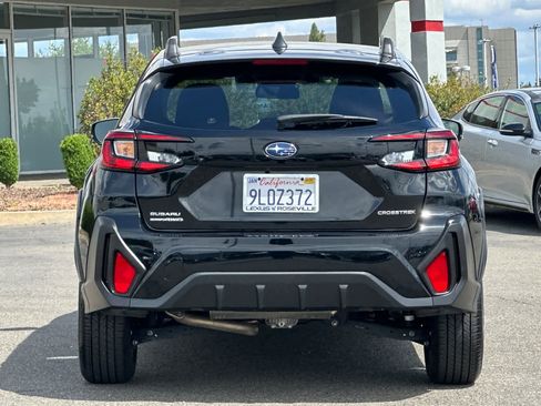Used 2024 Subaru Crosstrek 2.0i Premium AWD/4WD image 8