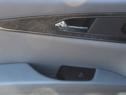 Used 2020 Lincoln Nautilus Reserve w/ Equipment Group 201A image 32