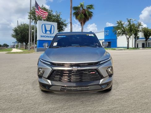 Used 2023 Chevrolet Blazer RS w/ Driver Confidence II Package FWD image 2