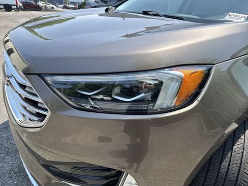 Used 2019 Ford Edge Titanium w/ Equipment Group 301A image 32