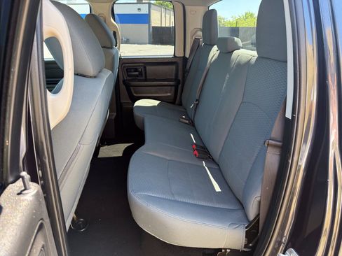 Used 2015 RAM 1500 ST w/ SXT Appearance Group RWD image 16