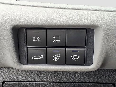 Used 2021 Toyota Highlander Limited image 8