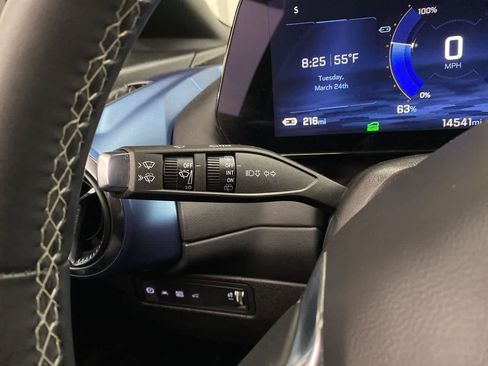 Used 2025 Chevrolet Equinox EV LT w/ Convenience Package image 22