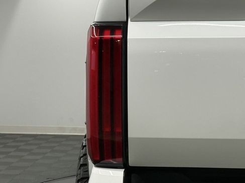 Used 2024 Toyota Tundra SR5 image 9