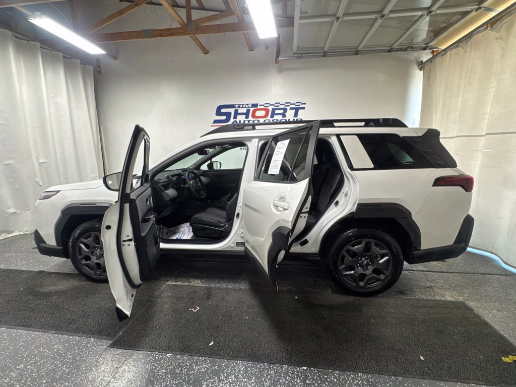 Used 2026 Subaru Outback Premium AWD/4WD image 31