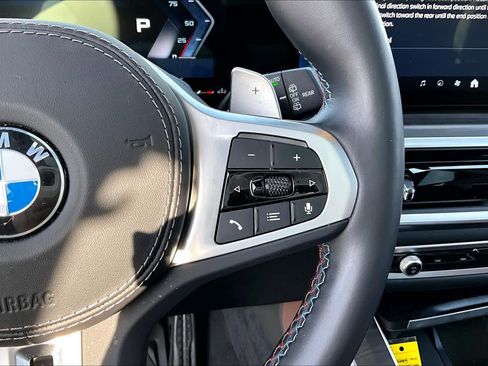 Used 2024 BMW X5 M60i image 25