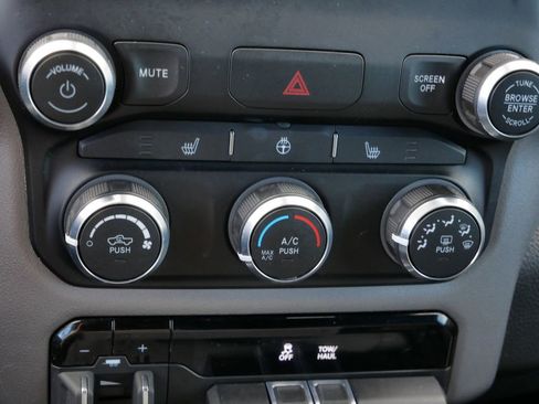 Used 2023 RAM 1500 Big Horn image 33