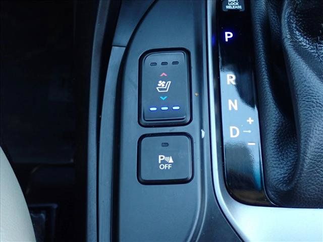 Used 2017 Hyundai Santa Fe Sport AWD/4WD image 24