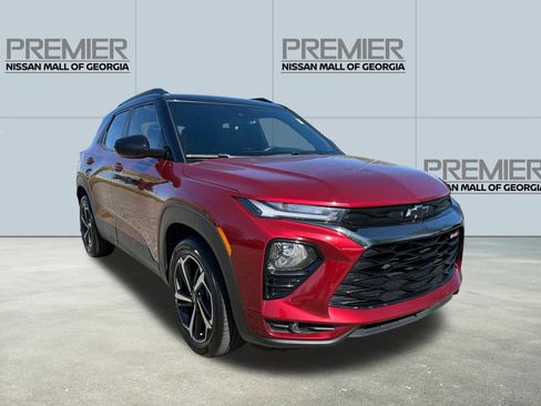 Used 2023 Chevrolet TrailBlazer RS w/ Convenience Package FWD image 3