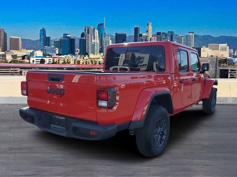 New 2026 Jeep Gladiator Sport image 3