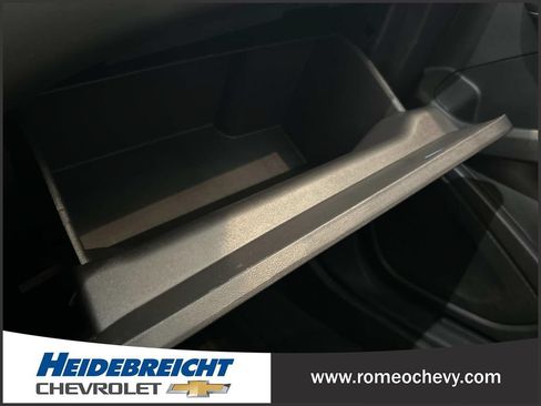 Used 2024 GMC Terrain AT4 w/ LPO, Floor Liner Package AWD/4WD image 27