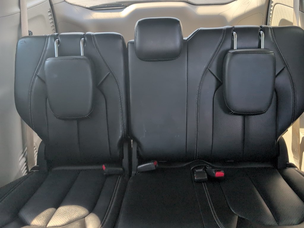 Used 2024 Chrysler Pacifica Touring-L FWD image 14