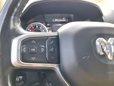 Used 2019 RAM 1500 Laramie AWD/4WD image 16