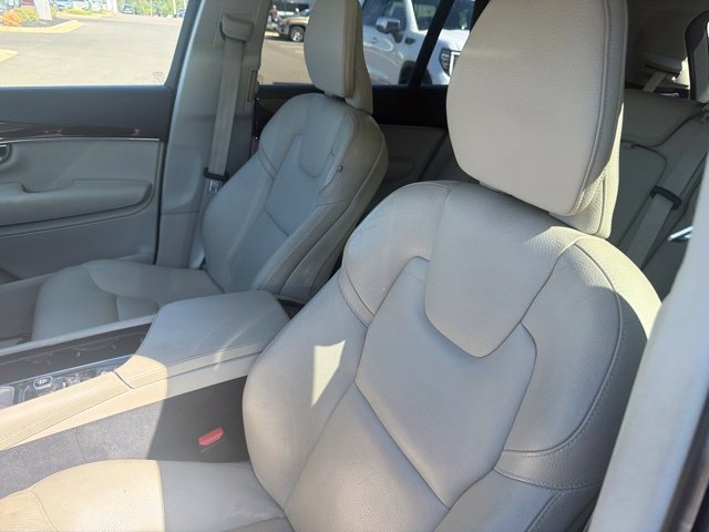 Used 2019 Volvo XC90 T6 Momentum w/ Advanced Package AWD/4WD image 13