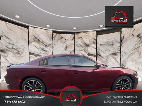 Used 2019 Dodge Charger R/T image 7