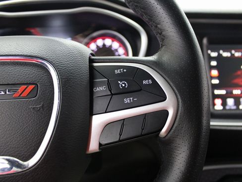 Used 2016 Dodge Challenger R/T Scat Pack image 36