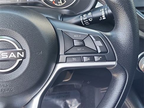 Used 2023 Nissan Altima 2.5 SV image 13