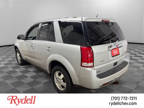 Used 2007 Saturn Vue 2WD V6 w/ Comfort Pkg image 3
