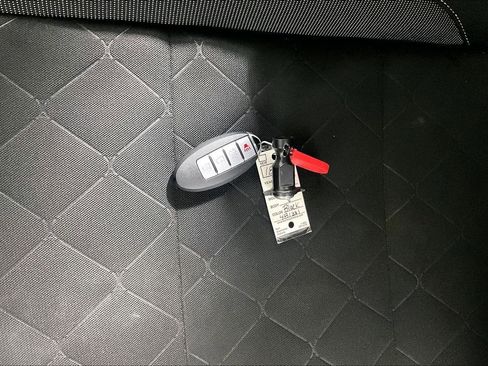 Used 2020 Nissan Kicks S FWD image 10
