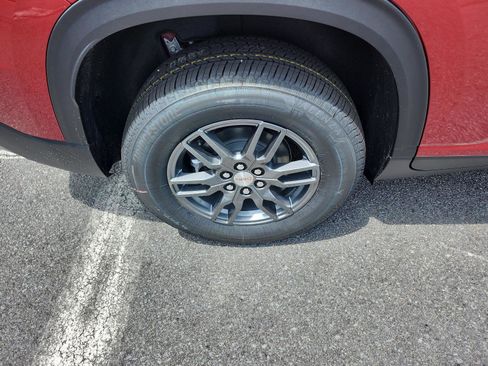 New 2025 GMC Acadia Elevation image 5