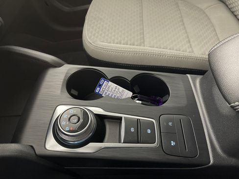 Used 2022 Ford Escape SE w/ Cold Weather Package image 24