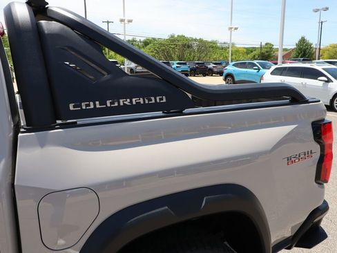 New 2026 Chevrolet Colorado Trail Boss w/ Midnight Edition AWD/4WD image 30