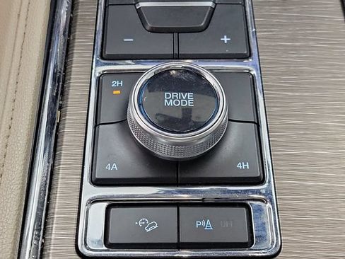 Used 2022 Ford Expedition Limited AWD/4WD image 33