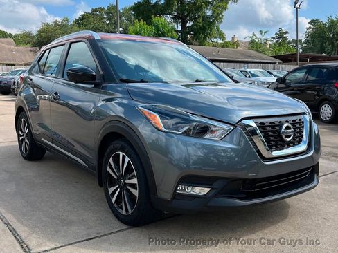 Used 2018 Nissan Kicks SR FWD image 4